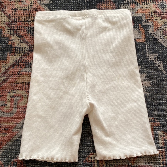 🤍Zara White Ribbed Bike Shorts - Picture 4 of 4